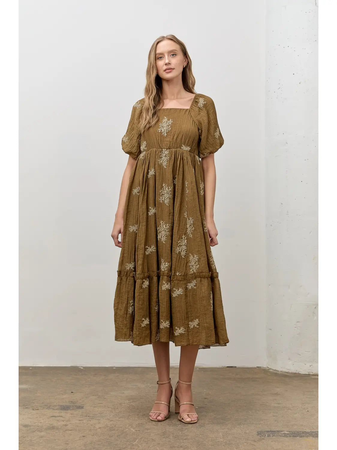 KENIA EMBROIDERY MIDI DRESS