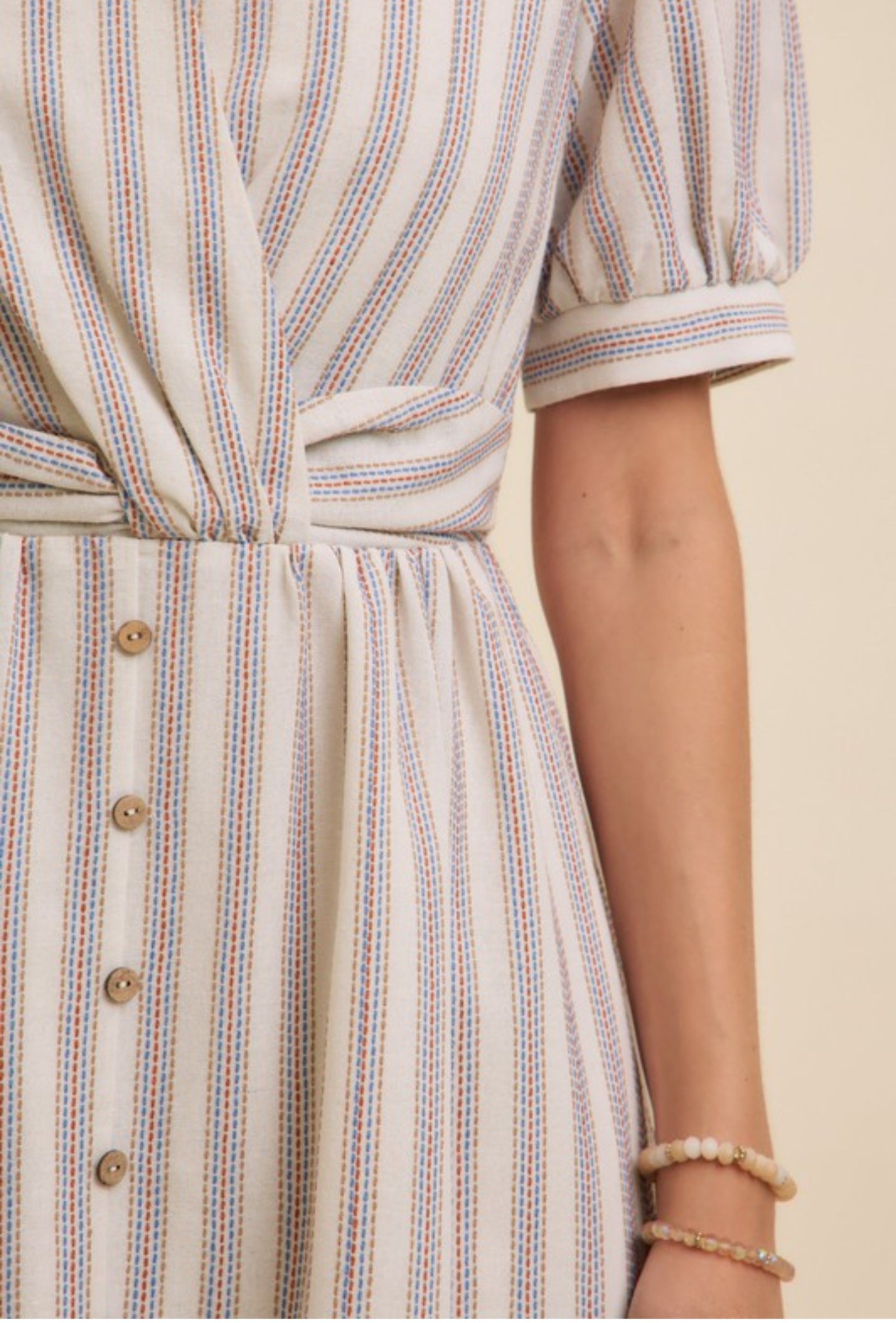 ᴍᴏɴɪᴄᴀ ᴄᴀꜱᴜᴀʟ ᴅʀᴇꜱꜱ