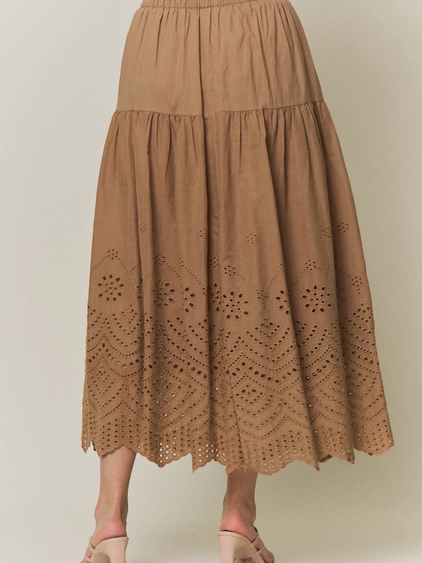 SCALLOPED MIDI SKIRT- BROWN