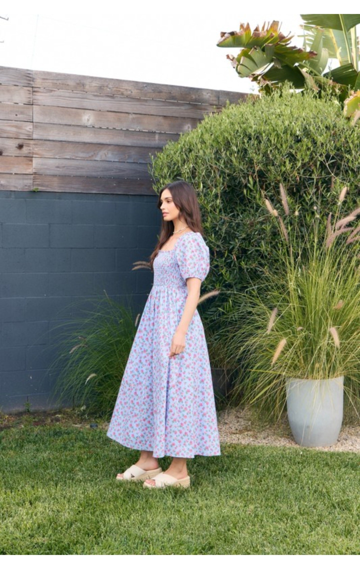 Floral print midi dress with pockets