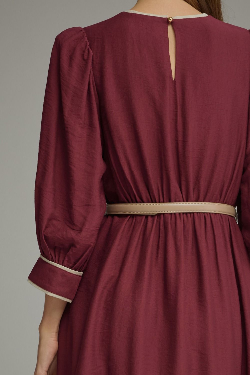 MADISSON ELEGANT MIDI DRESS- BURGUNDY