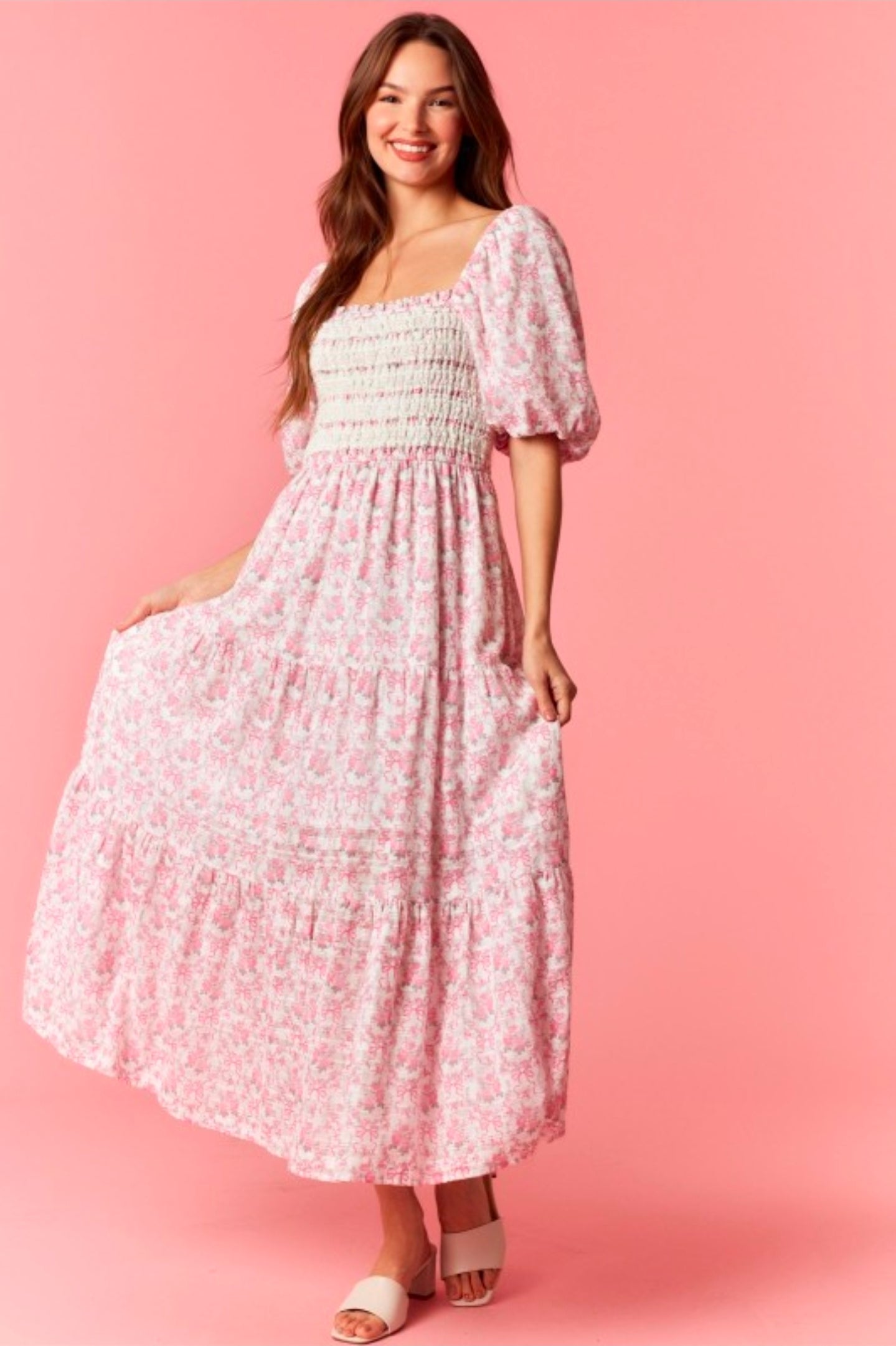 ᴍɪᴀ ᴘɪɴᴋ ᴅʀᴇꜱꜱ